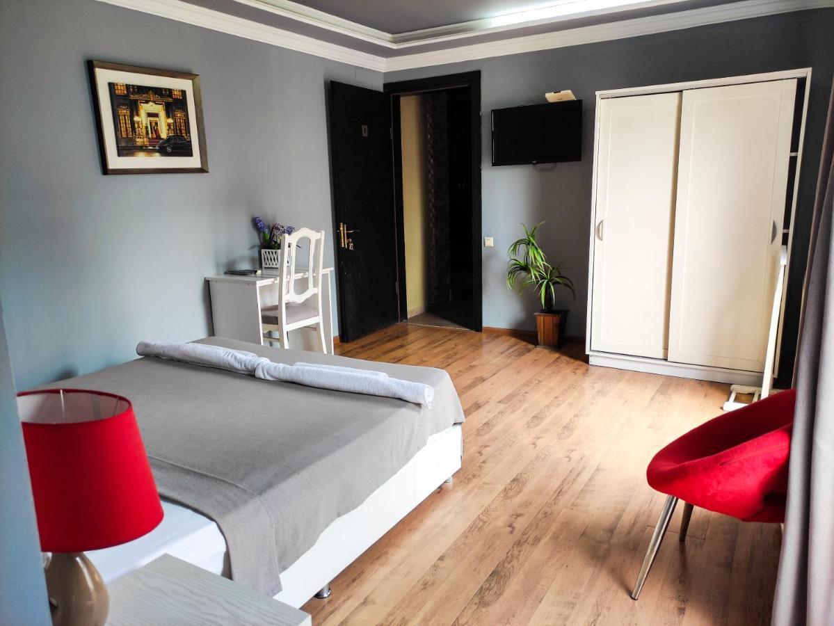 Aparthotel Old City Batumi Exterior photo