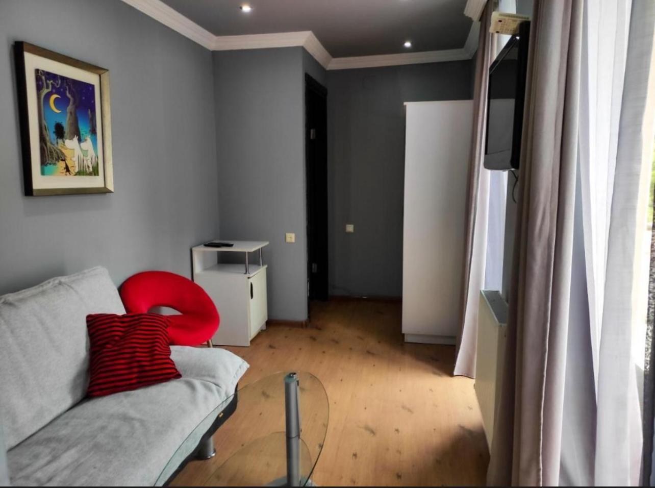 Aparthotel Old City Batumi Exterior photo